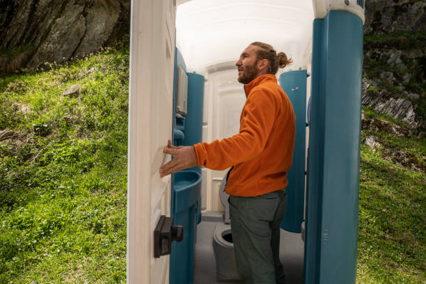 Best Portable restroom trailer rental  in St Petersburg, FL
