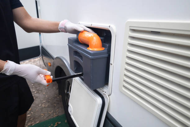 Best Portable bathroom rental  in St Petersburg, FL