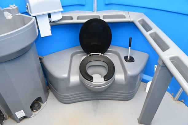 Best Porta potty rental near me  in St Petersburg, FL